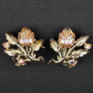 Vintage Ohrclips mit rosafarbenen Lucite Blüten