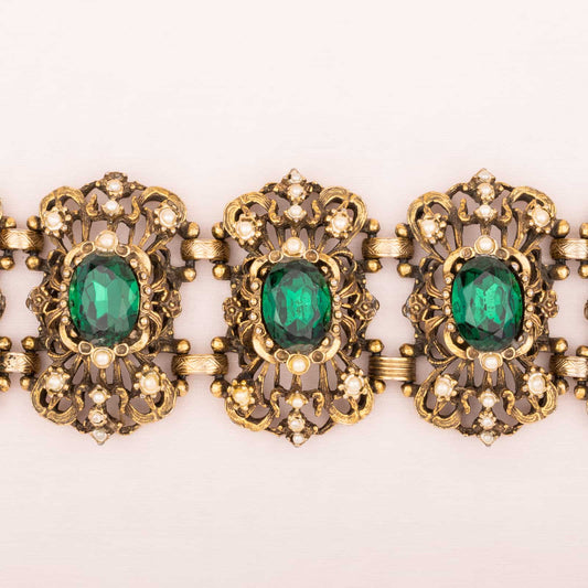Opulentes-Armband-grüne-Strasssteine-Saatperlen-Royaler-Look
