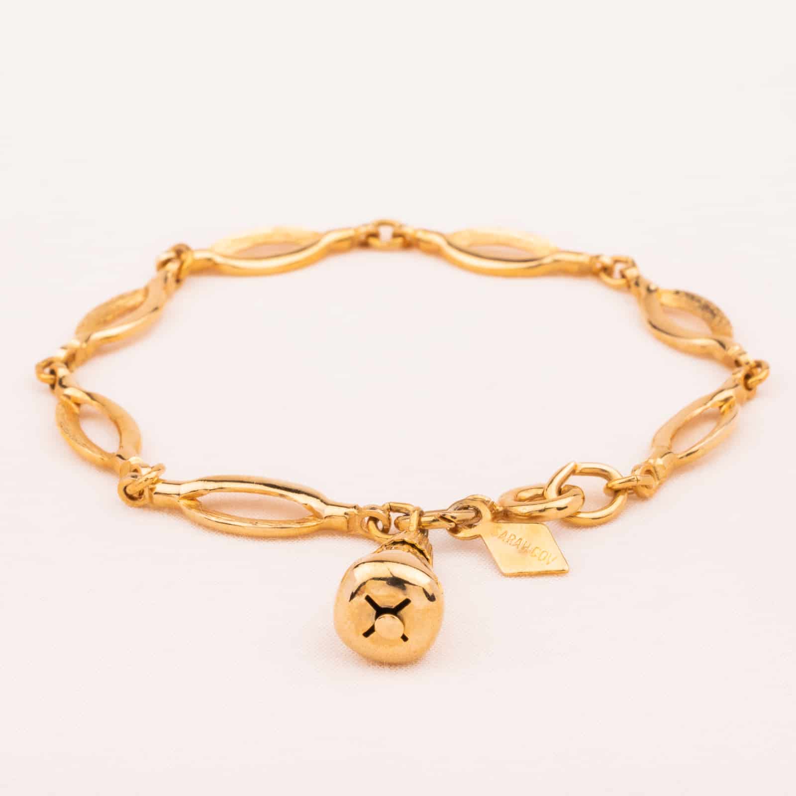 Sarah-Coventry-vergoldetes-Armband-mit-Charm-Anhänger