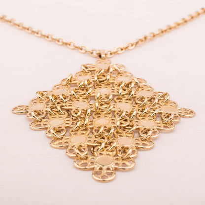 SARAH COVENTRY hippie necklace from 1972