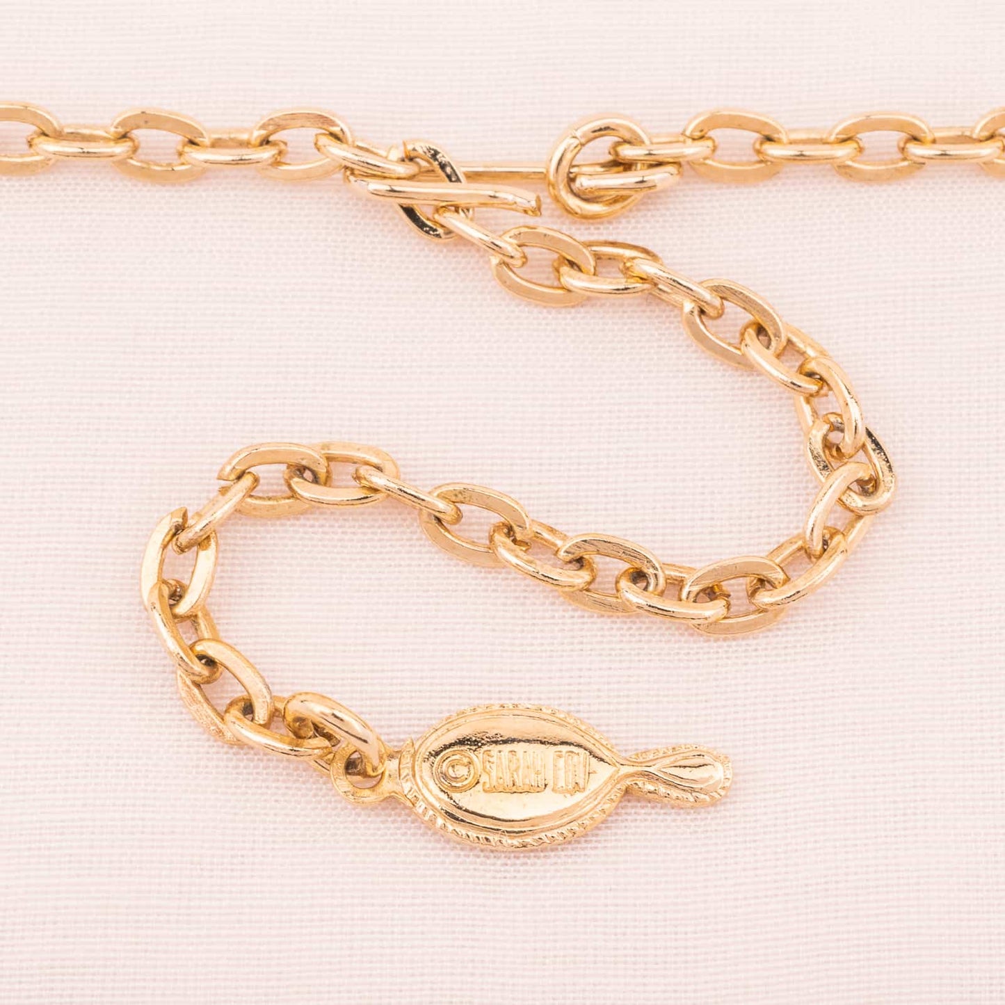 Sarah-Coventry-Halskette-1972-Golden-Petals-Signatur