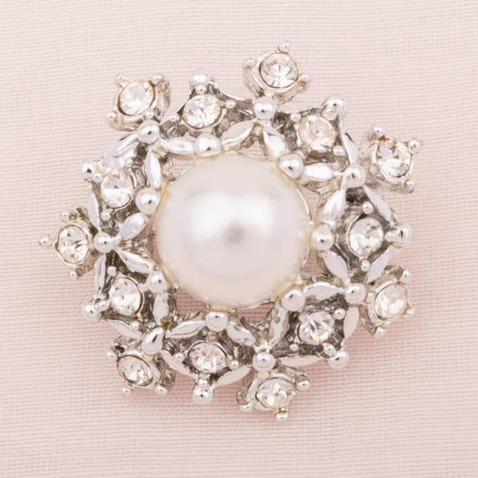 Sarah-Coventry-kleine-silberfarbene-Brosche-mit-Strass-und-Perle