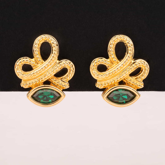 Swarovski-Vintage-Ohrringe-mit-Posamenten-Design-und-grünen-Kristall