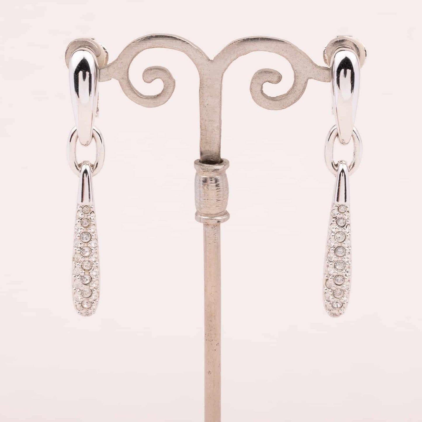Swarovski-schlanke-silberfarbene-Hänger-Ohrclips