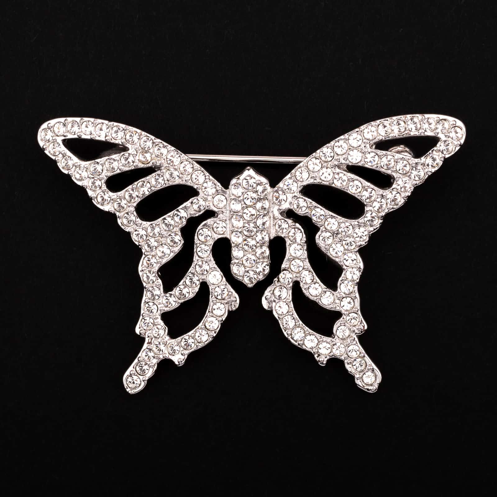 Swarovski-silberfarbene-Schmetterling-Brosche