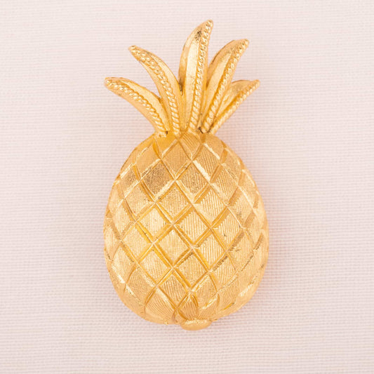 Trifari-kleine-Ananas-Brosche