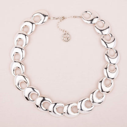 Trifari-silberfarbenes-Collier-ovale-Metallelemente-90s