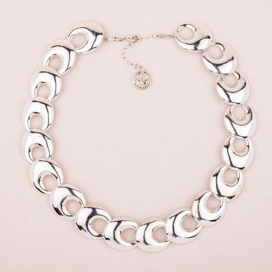 Trifari-silberfarbenes-Collier-ovale-Metallelemente-90s