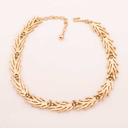 Trifari-Halskette-goldfarbene-schmale-Blätter-Rückseite