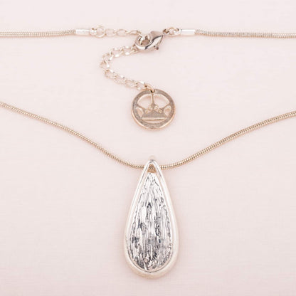 Trifari-Kette-silberfarben-Metalltropfen-Anhänger-Rückseite