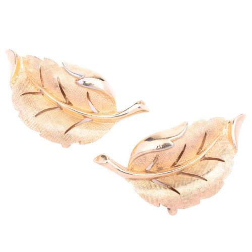 TRIFARI gold-colored leaf clip-on earrings from the 60s