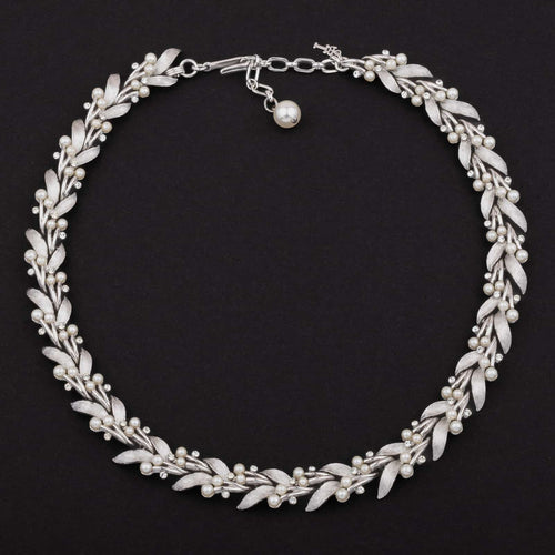 TRIFARI silver colored necklace with pearls and rhinestones