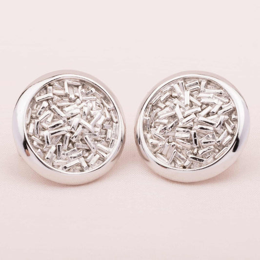 Trifari silberfarbene Ohrclips mit Stäbchenmuster