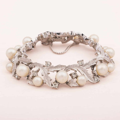 Trifari-silberfarbenes-Armband-mit-Perlen-und-Strass