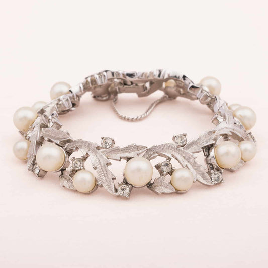 Trifari-silberfarbenes-Armband-mit-Perlen-und-Strass