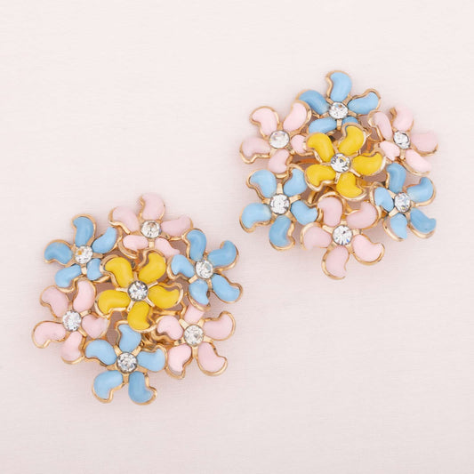 Große-Vintage-Blumen-Ohrclips-pastellfarbene-Blüten
