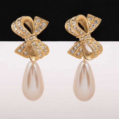 Vintage-Schleifen-Ohrringe-mit-Perlentropfen-Hänger