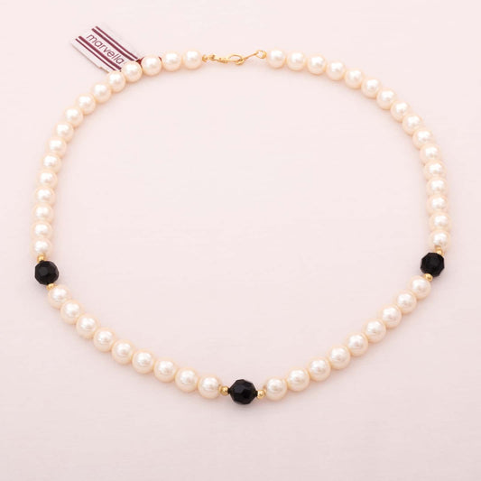 Marvella-Perlenkette-drei-schwarze-Zierperlen