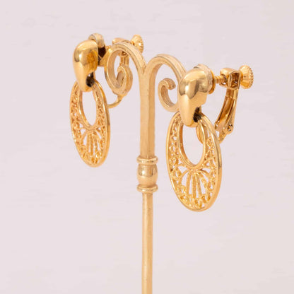 Napier-vergoldete-Ohrclips-durchbrochene-Türklopfer-Seitenansicht