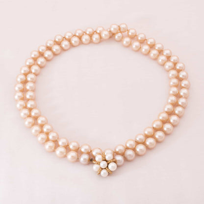 Lange-Vintage-Perlenkette-mit-Perlen-Verschluss